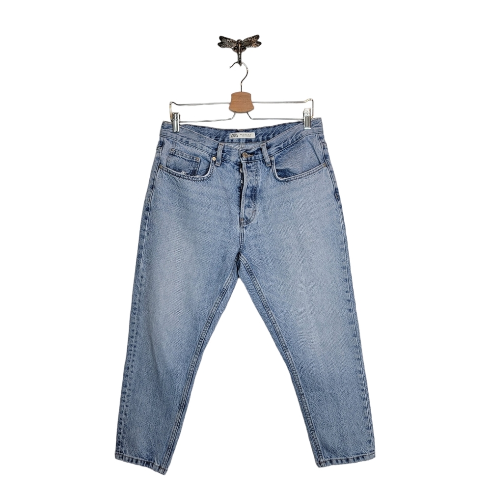 Zara Light Wash Cropped Mom Jean